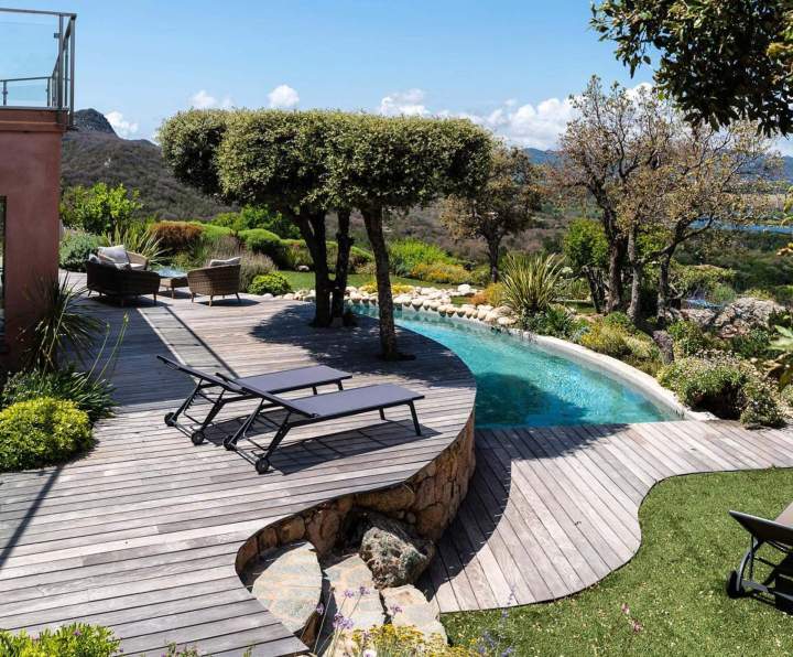 Architecte paysager pour jardins et plans d’eau Corse