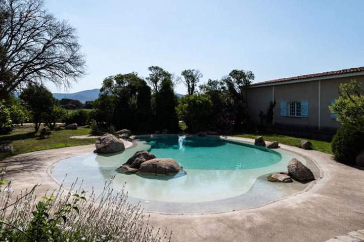 Concepteur paysagiste spécialisé jardins et bassins Corse