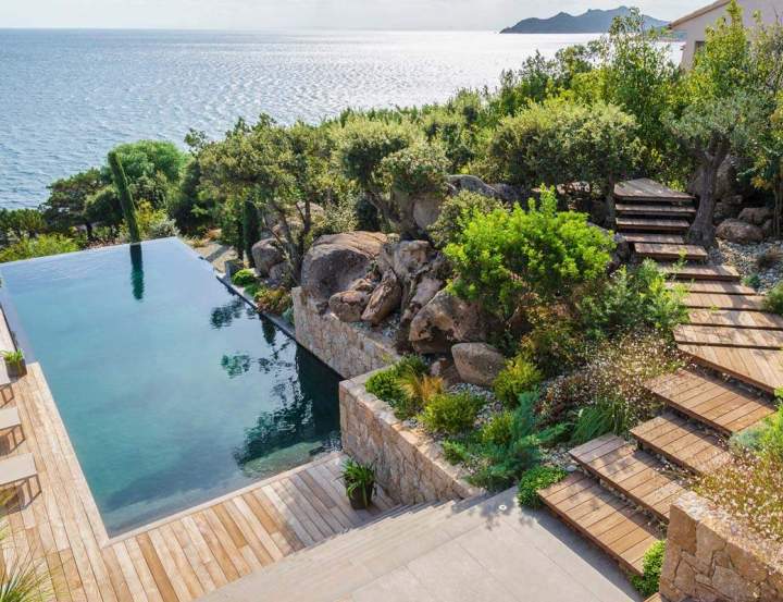 Conception de piscine Corse