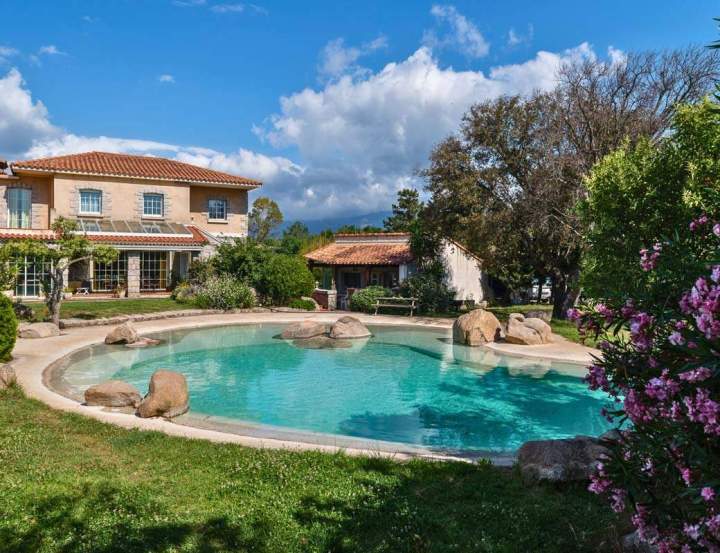 Conception de piscine Corse