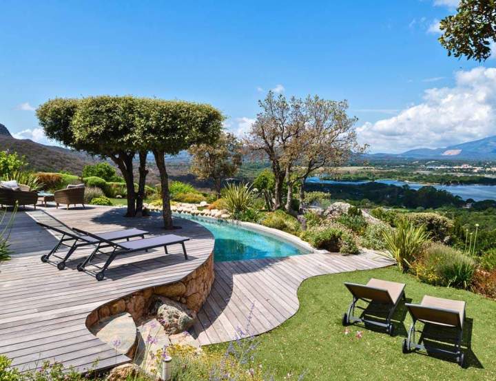 Conception de piscine Corse