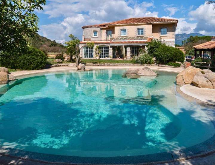 Construction de piscine Corse