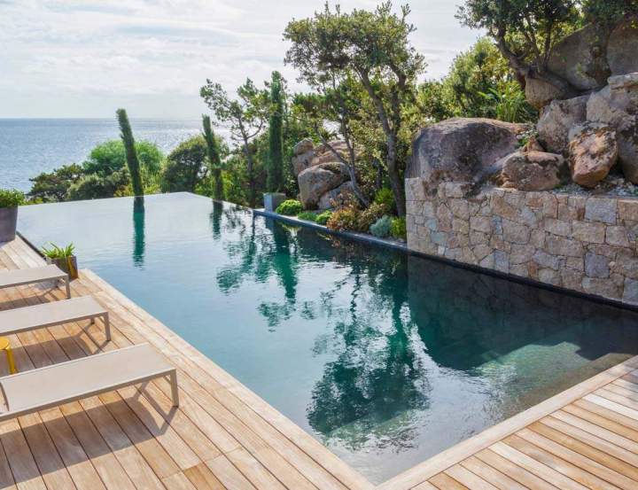 Installation de piscine Corse
