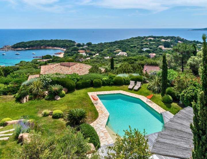 Piscine extérieure Corse