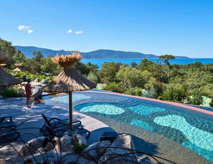 Piscine extérieure Corse