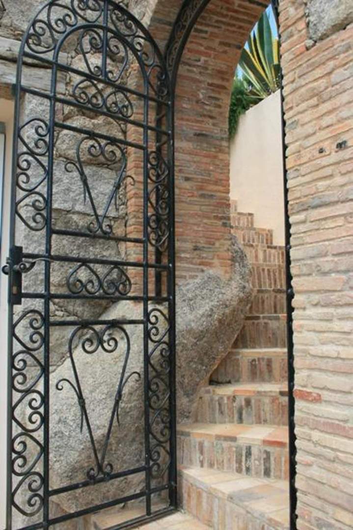 Portail sur mesure en aluminium