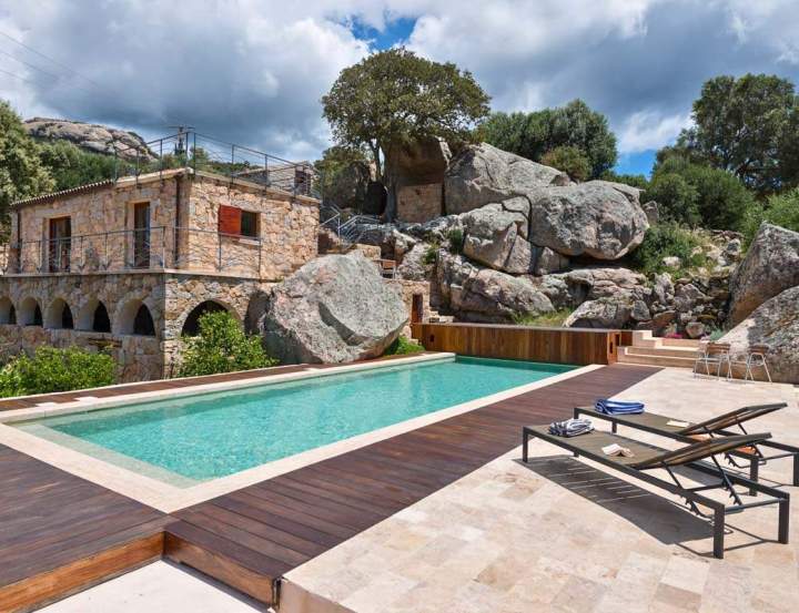 Réalisation de piscine sur mesure Corse