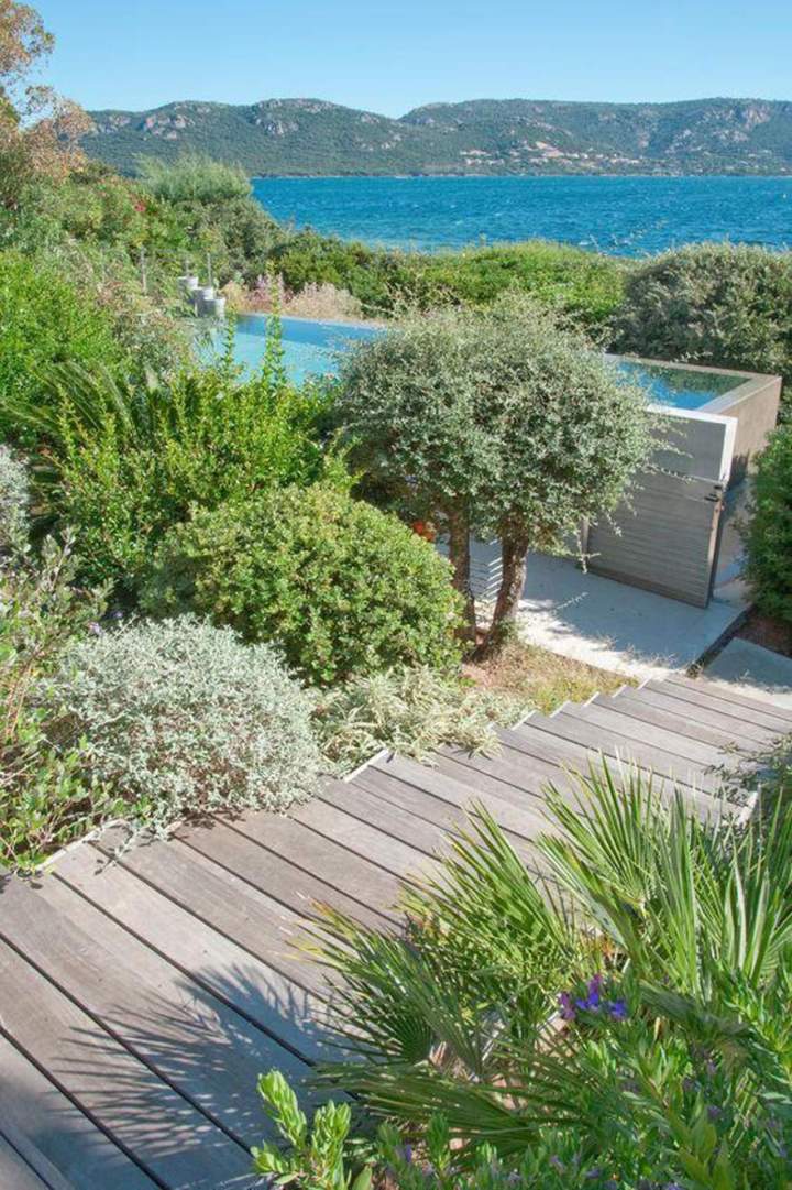 Terrasse en bois sur mesure Corse 