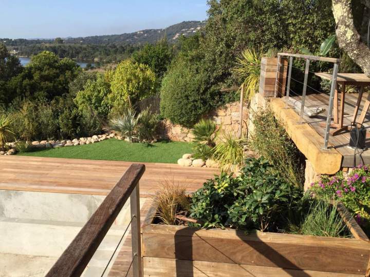 Terrasse en bois sur mesure Corse